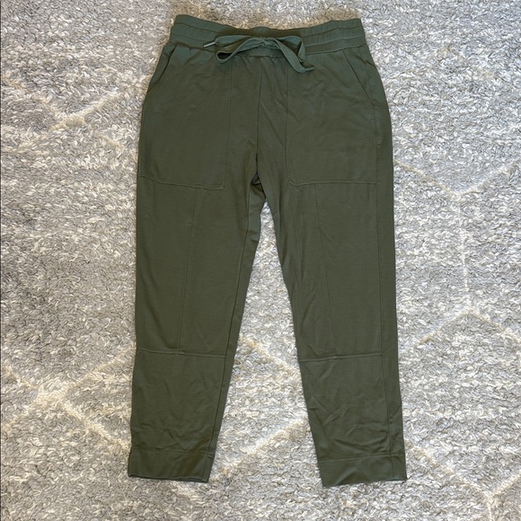 CAbi Olive Green Cropped Pants - Picture 3 of 6